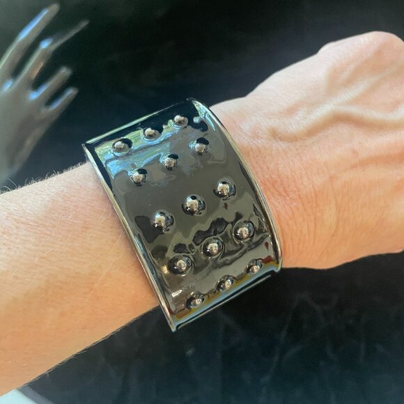 Bundle of fun bracelets, gunmetal, black and silver - Picture 2 of 14